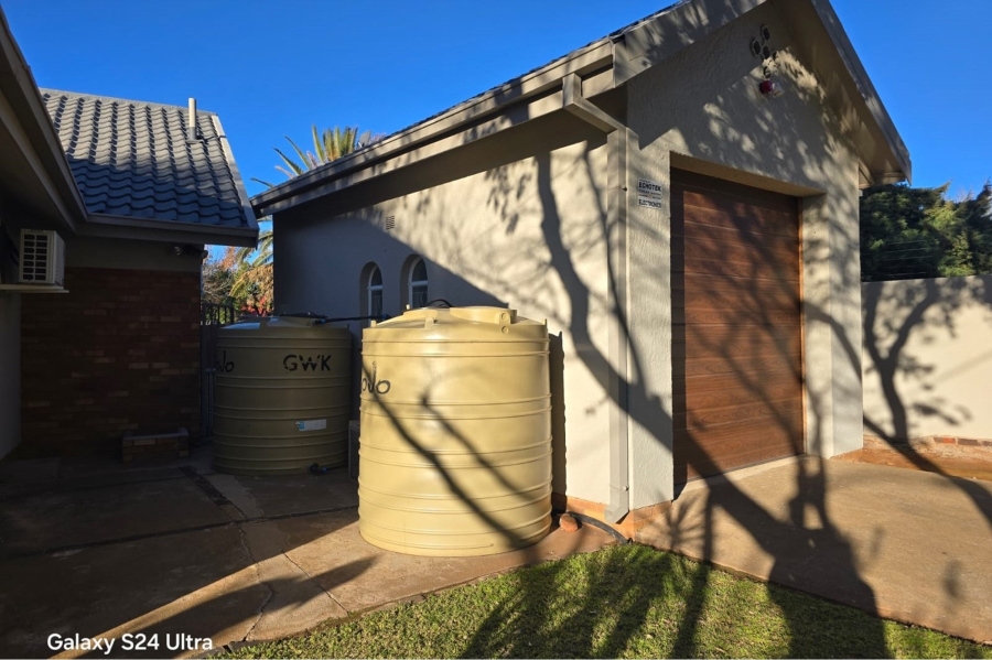 4 Bedroom Property for Sale in Hillcrest Northern Cape